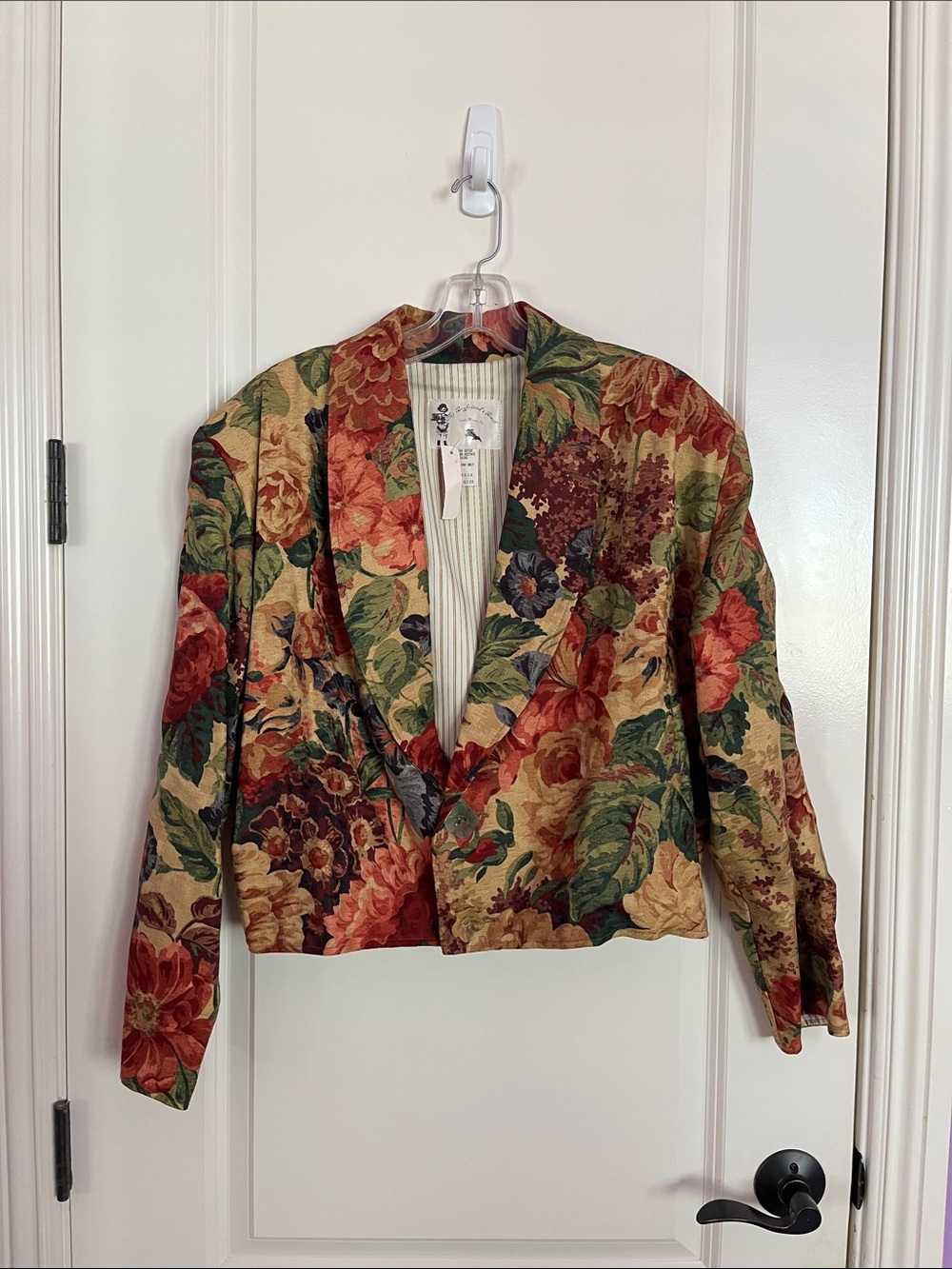 NWT Vintage Floral Tapestry Boyfriend's Back Cropped Blazer - Multicolor
